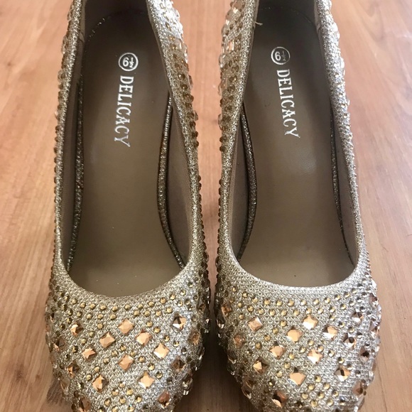 Gold gem high heels size 6 1/2 - Picture 3 of 5